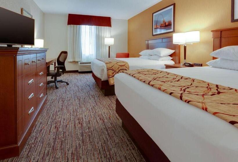 Deluxe Room, Drury Inn & Suites St. Louis Near Forest Park