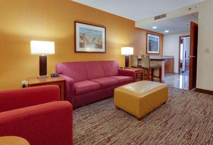 Suite Superior, Drury Inn & Suites St. Louis Near Forest Park