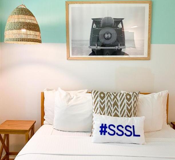 سوییت, Seaspray Surf Lodge