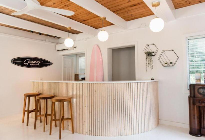 سوییت, Seaspray Surf Lodge