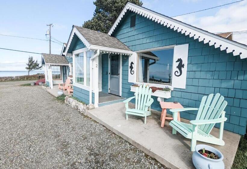 بانگلوی لوکس, Juan De Fuca Cottages