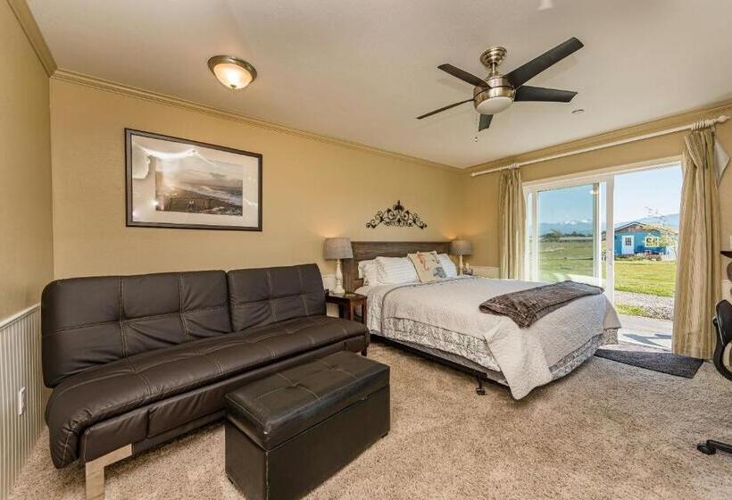 اتاق استاندارد با تخت بزرگ, Juan De Fuca Cottages