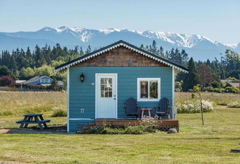 بانگلوی لوکس, Juan De Fuca Cottages