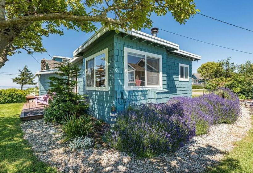 Standardzimmer Kingsize Bett, Juan De Fuca Cottages