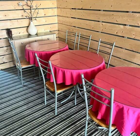 اتاق استاندارد یک تخته با سرویس بهداشتی مشترک, Kirkstead Guesthouse, Pet Friendly Rooms Available, Everyone Welcome