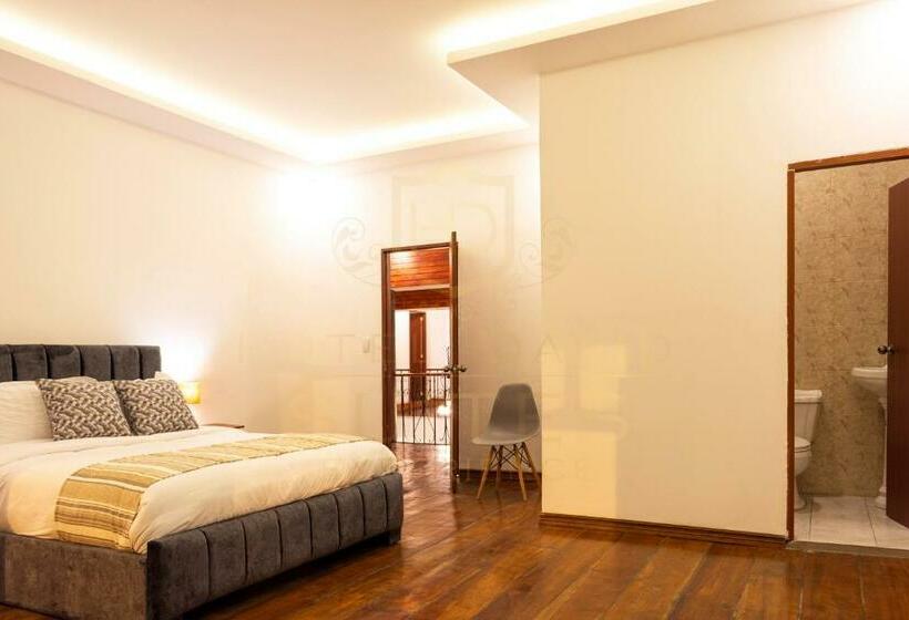 سوئیت با بالکن, Suites Experience By Hotel David