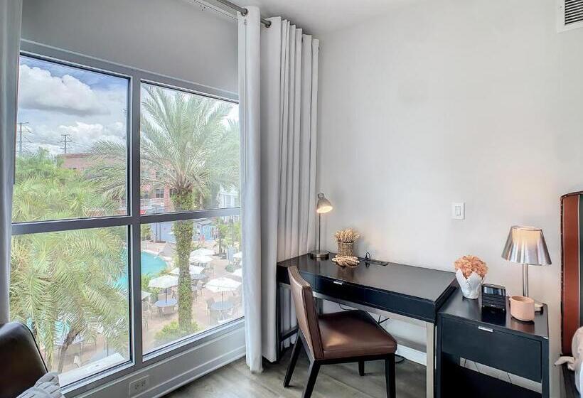 آپارتمان 1 خوابه با چشم‌انداز استخر, Pet Friendly In Orlando Area Near Disney