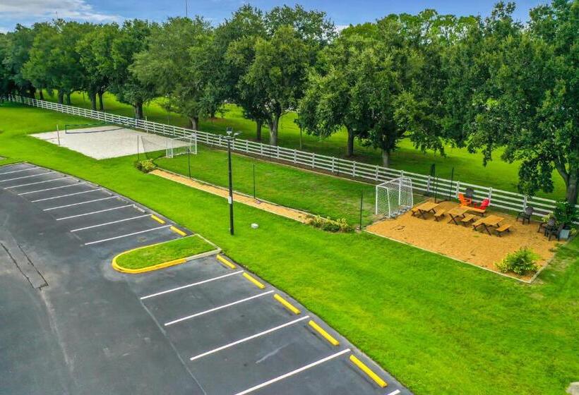 آپارتمان 1 خوابه با چشم‌انداز استخر, Pet Friendly In Orlando Area Near Disney