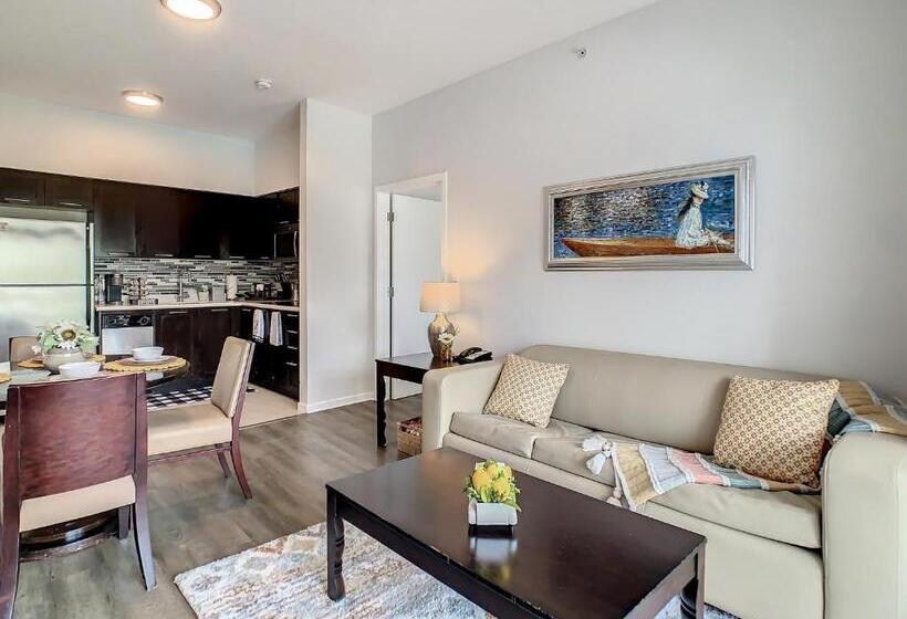 آپارتمان 1 خوابه با چشم‌انداز استخر, Pet Friendly In Orlando Area Near Disney
