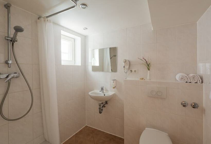 اتاق استاندارد, Acora City Apart Living The City