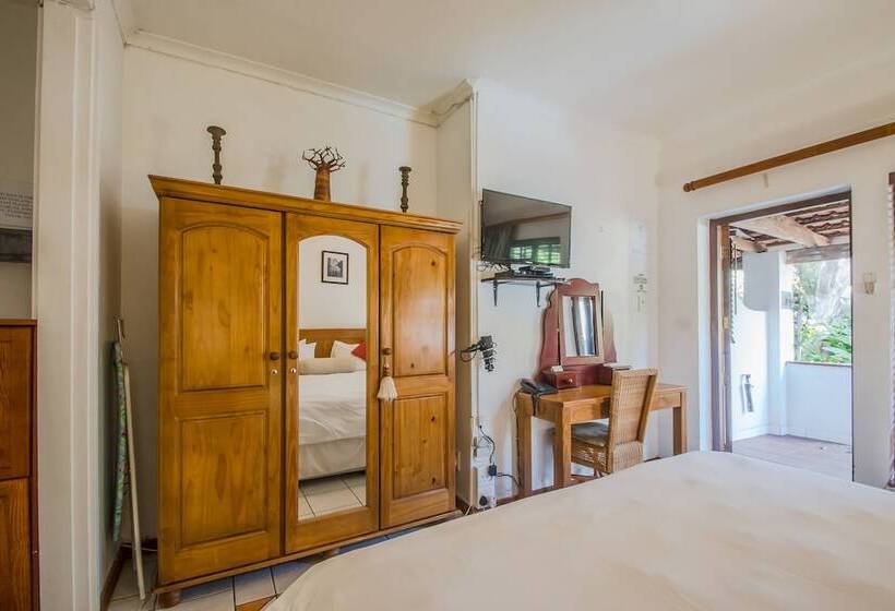 اتاق استاندارد, Honeypot Guest House