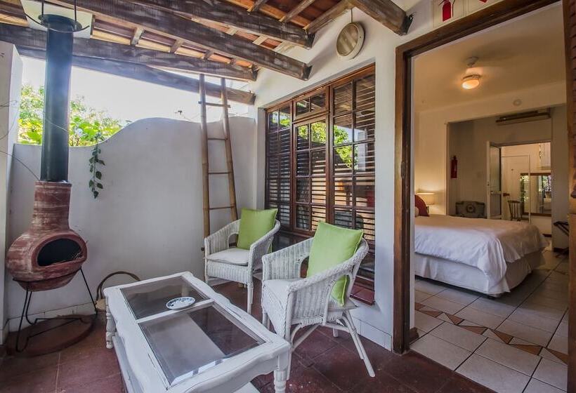 اتاق استاندارد, Honeypot Guest House