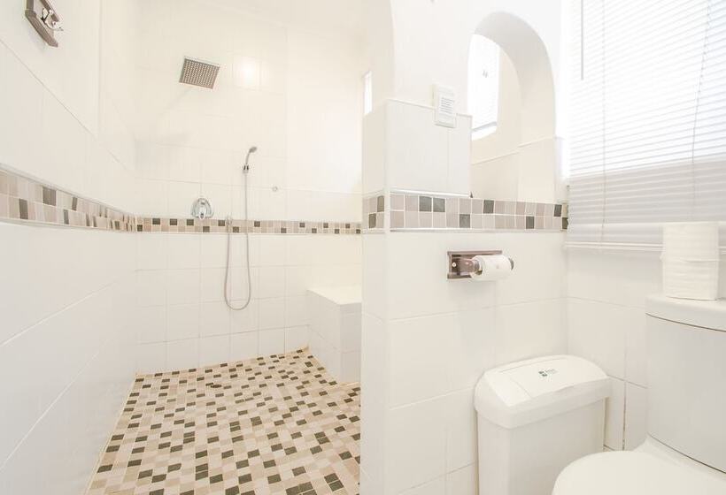 اتاق استاندارد, Honeypot Guest House