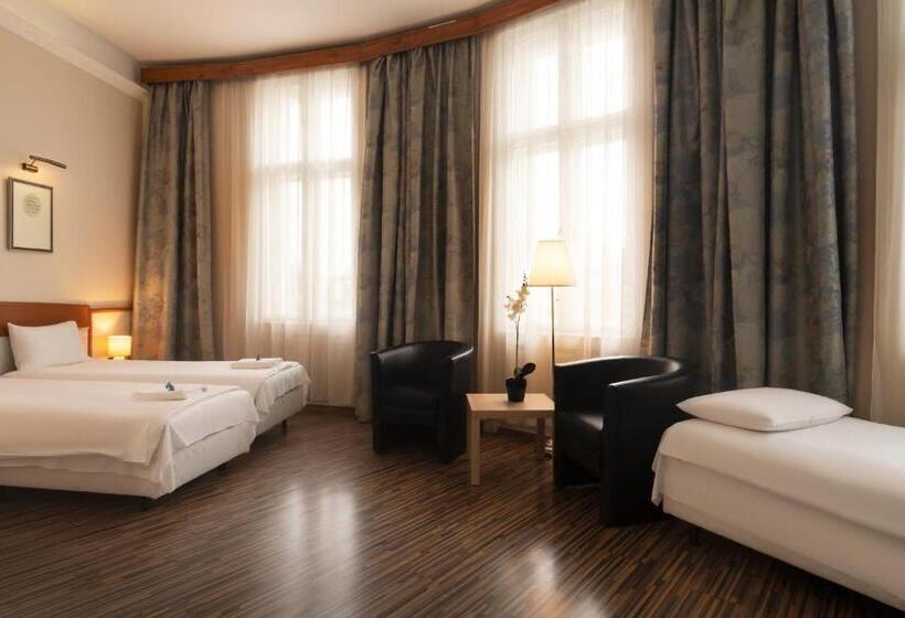 اتاق سوپریور سه تخته, Korona