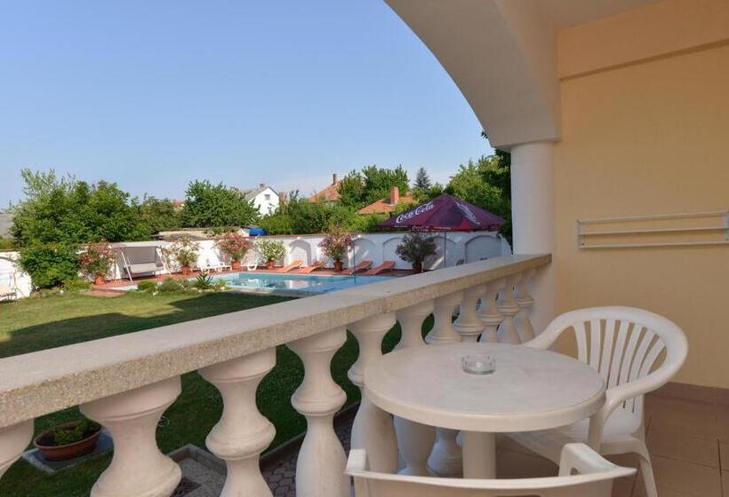 اتاق استاندارد, Wellness Hotel Kakadu