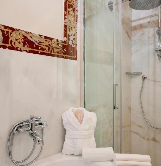 سوییت جونیور, Grand Hotel Da Vinci