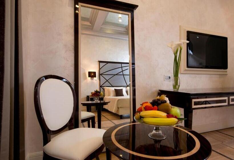 اتاق اجرایی یک تخته, Grand Hotel Da Vinci