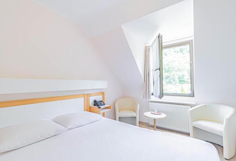 Standard Room, Le Postillon