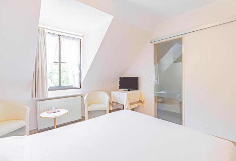 Quarto standard, Le Postillon