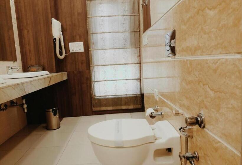 اتاق استاندارد با تخت بزرگ, Pk Residency