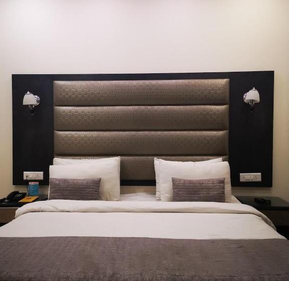 اتاق استاندارد با تخت بزرگ, Pk Residency