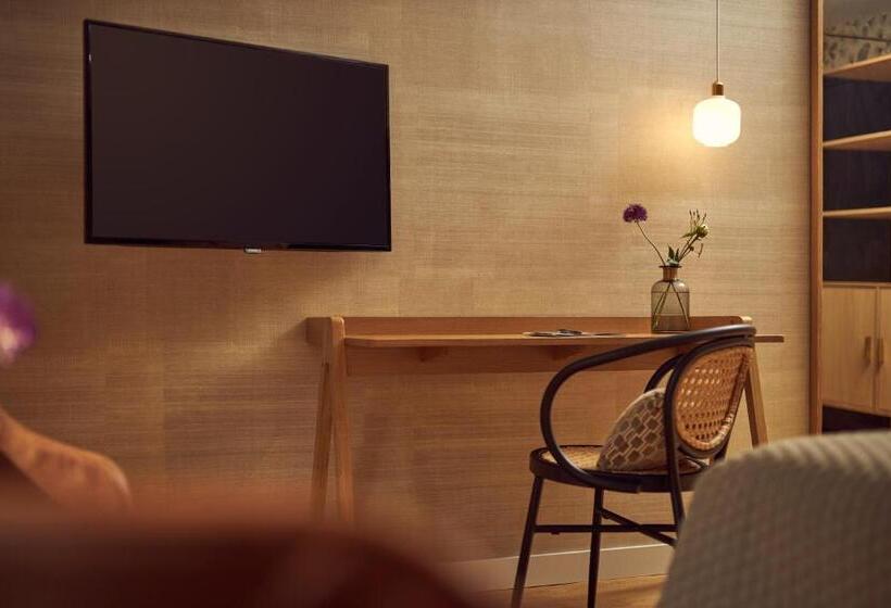 اتاق خانوادگی, Van Der Valk Hotel Arnhem