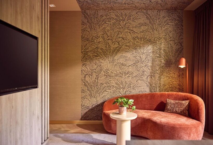 سوییت جونیور, Van Der Valk Hotel Arnhem