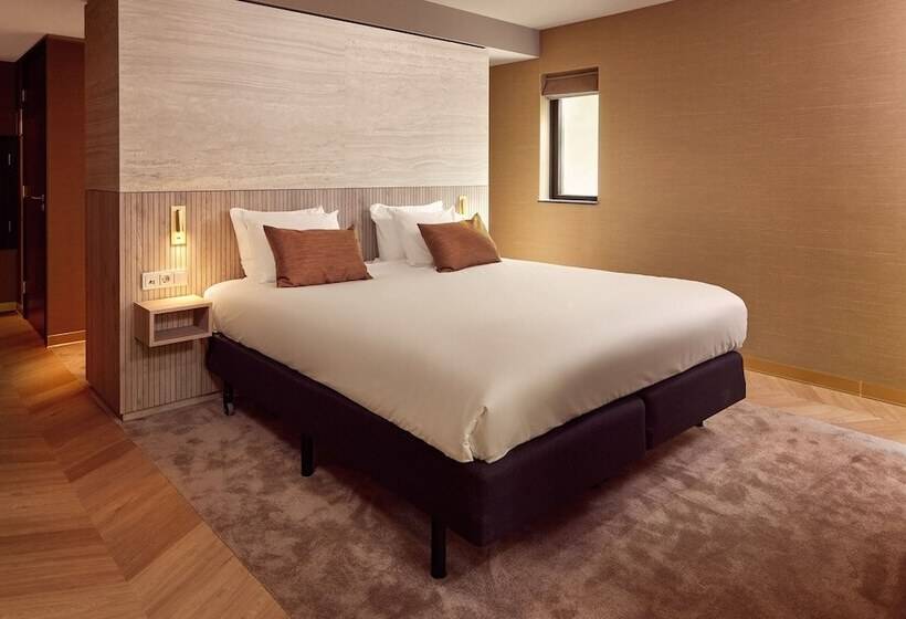 سوییت جونیور, Van Der Valk Hotel Arnhem