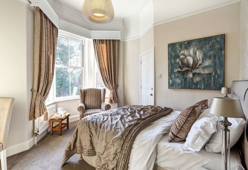 اتاق استاندارد, Alexandra Court