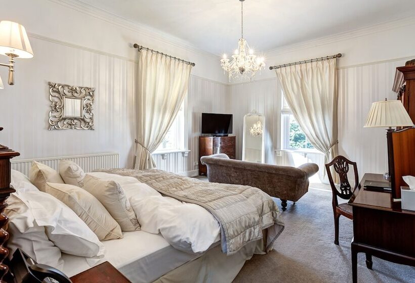 اتاق لوکس, Alexandra Court