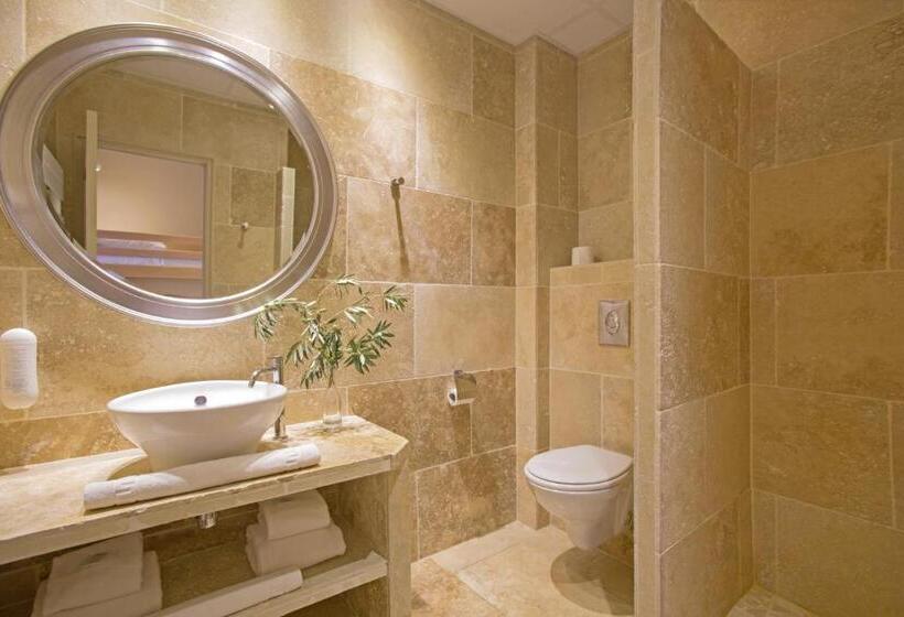 اتاق سوپریور چهار تخته, Vacances Bleues Hôtel Castel Luberon