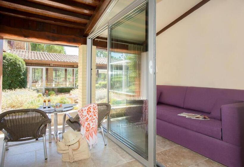 اتاق سوپریور چهار تخته, Vacances Bleues Hôtel Castel Luberon
