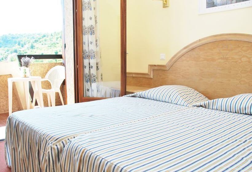 اتاق استاندارد با بالکن, Vacances Bleues Hôtel Castel Luberon