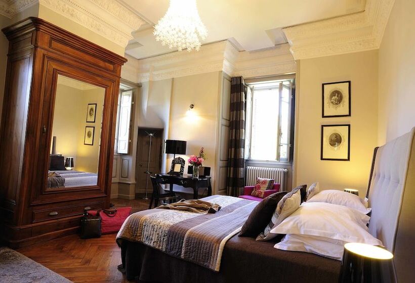 سوییت جونیور, Château Clément   Teritoria