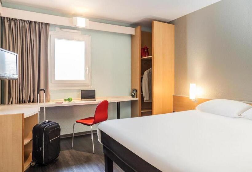 Chambre Supérieure, Ibis Thonon Centre