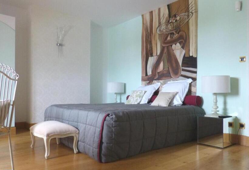 اتاق استاندارد, Logis Hôtel Le Relais Louis Xi