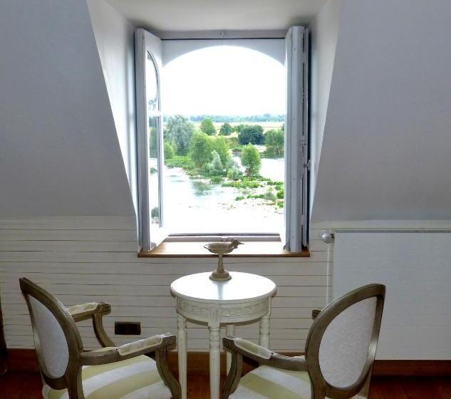 اتاق استاندارد, Logis Hôtel Le Relais Louis Xi