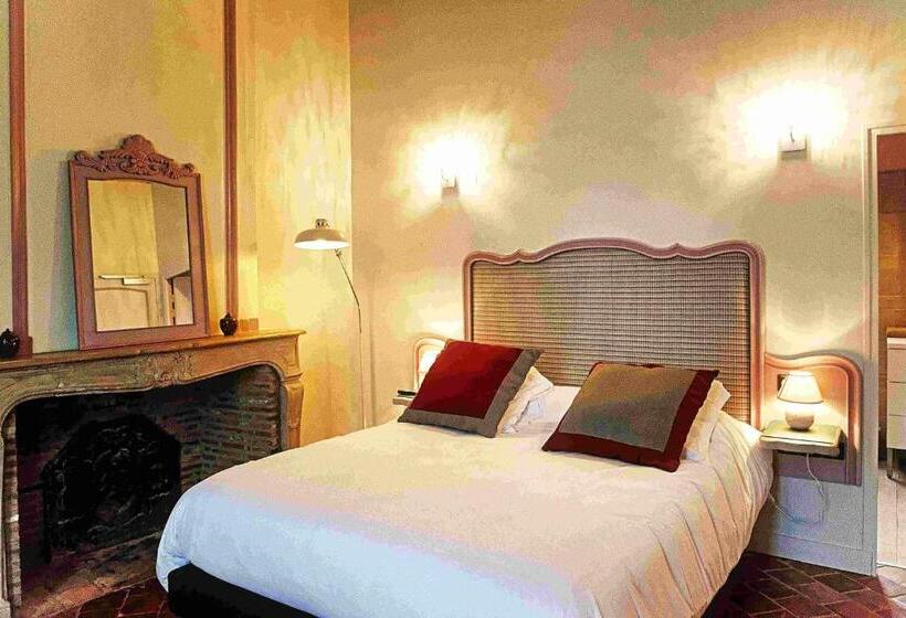 اتاق استاندارد, Logis Hôtel Le Relais Louis Xi