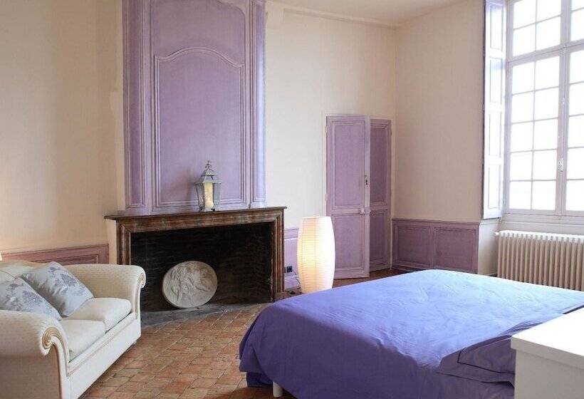 اتاق استاندارد, Logis Hôtel Le Relais Louis Xi
