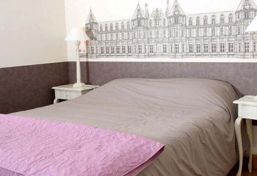 اتاق استاندارد, Logis Hôtel Le Relais Louis Xi