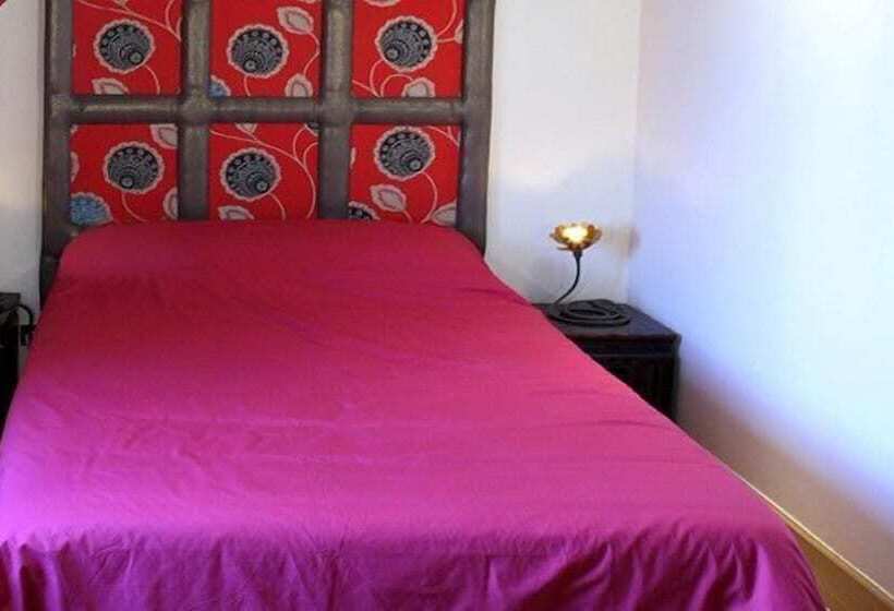 اتاق استاندارد, Logis Hôtel Le Relais Louis Xi