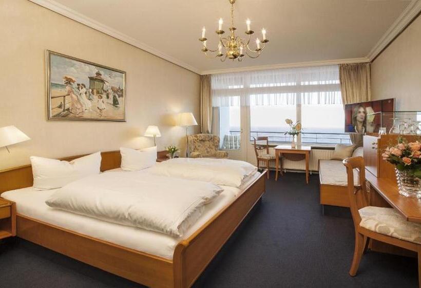 اتاق استاندارد با بالکن و چشم‌انداز دریا, Strandhotel Monbijou Gmbh Garni