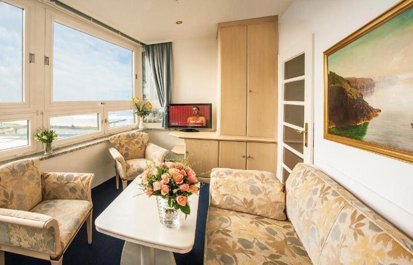 سوییت با چشم‌انداز جانبی دریا, Strandhotel Monbijou Gmbh Garni