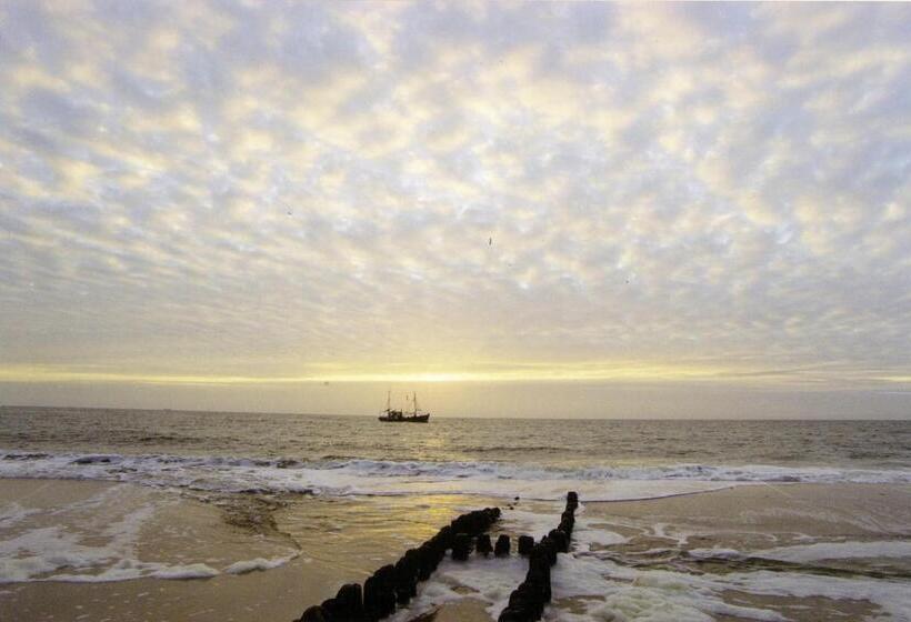 Номер Комфорт Вид на Море, Strand Monbijou Garni