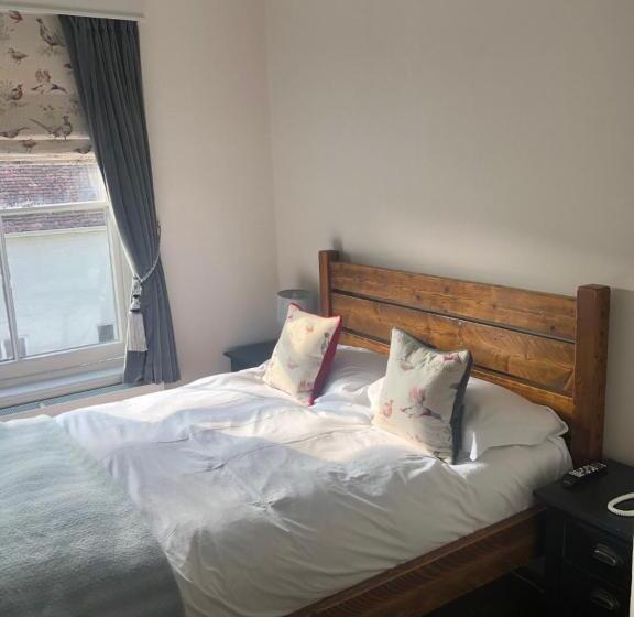 اتاق خانوادگی, The Swan Hotel, Alresford