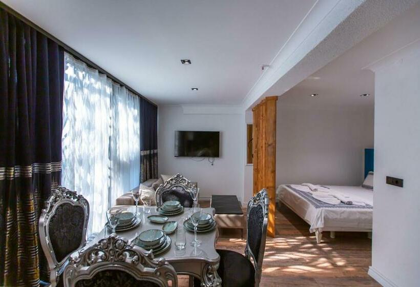 استودیوی لوکس, Angel Residence