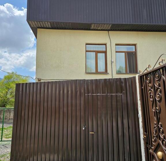 اتاق استاندارد, Guest House Tenir Too