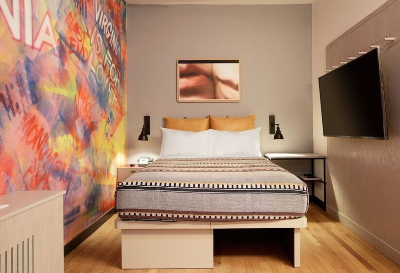اتاق استاندارد با تخت دوبل و چشم‌انداز, Moxy Richmond Downtown