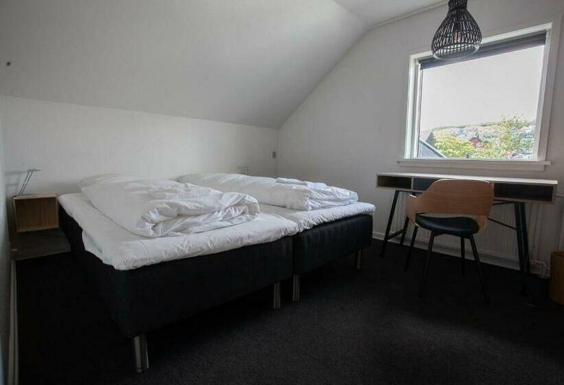 اتاق استاندارد با سرویس بهداشتی مشترک, The Bird / Guesthouse / 10 Min Walk Downtown