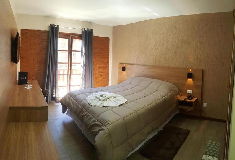 اتاق لوکس, Garnier